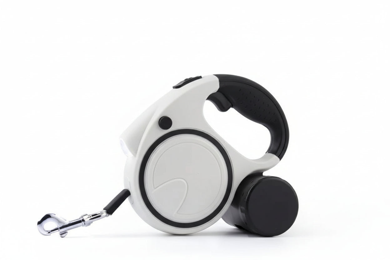 The Calm Kennel Retractable Leash — Tangle-Free Control for Every Walk